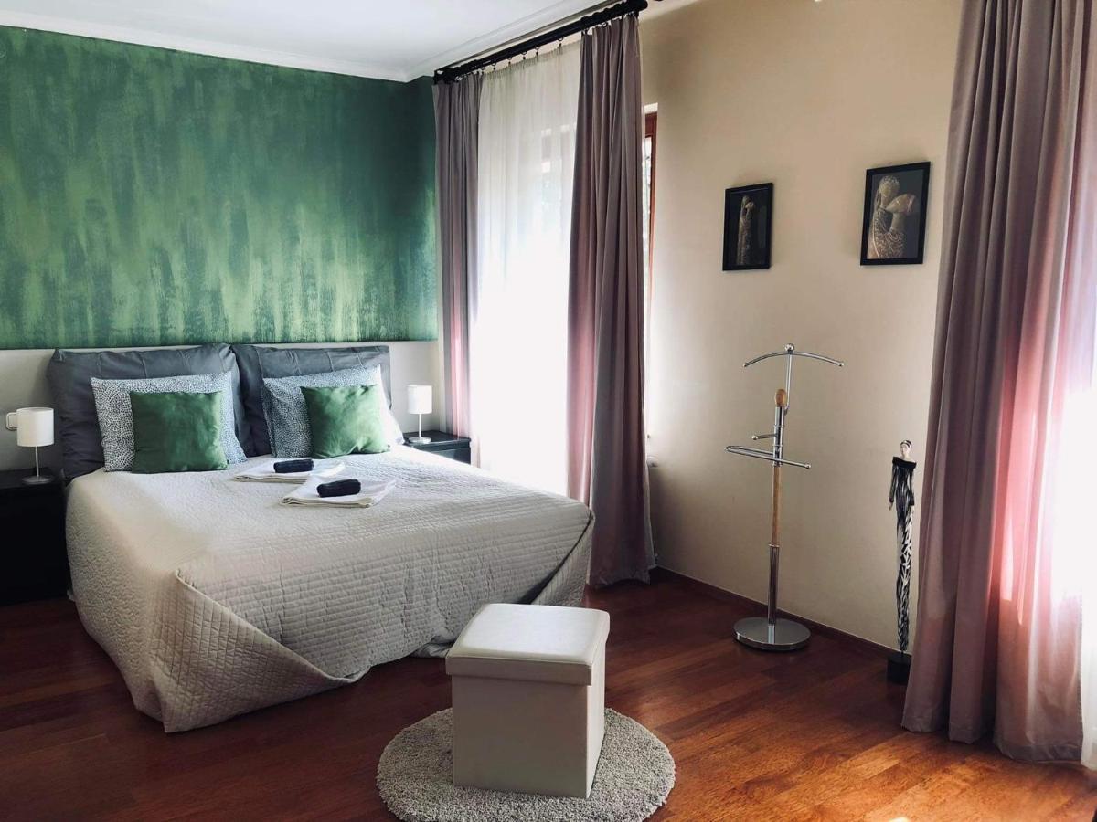 Hotel Atrium Panzio Esztergom Exterior foto